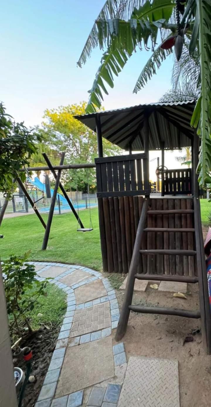 Moonriver Guesthouse Upington Exterior photo